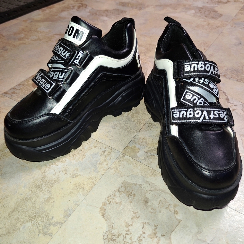 Chunky platform sneakers